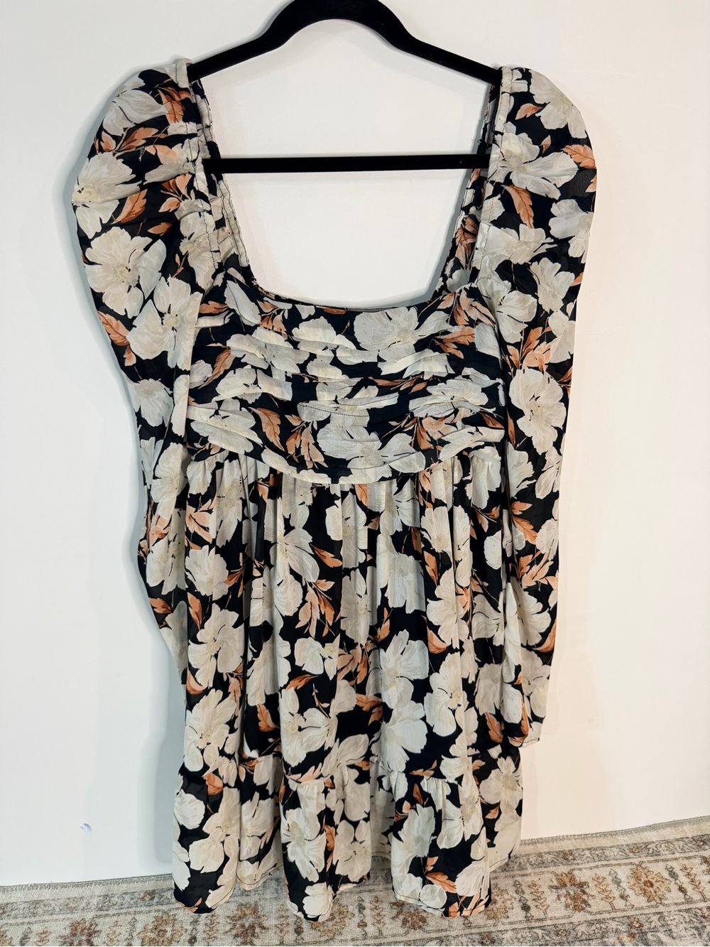 Abercrombie and Fitch floral square neck dress long sleeve